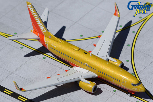 Rare! Gemini Jets Gold Southwest B737-700 N714CB Retro Livery GJSWA1962 1:400 Scale