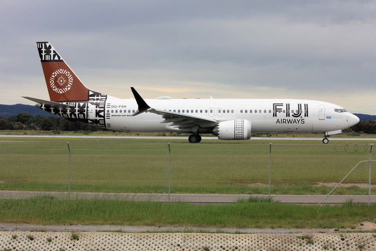 Phoenix Models Fiji Airways Boeing 737-8 Max DQ-FAH 11853 Die-Cast 1:400 Scale