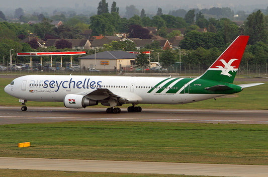 Phoenix Models Air Seychelles Boeing 767-300ER S7-FCS 11846 1:400 Scale