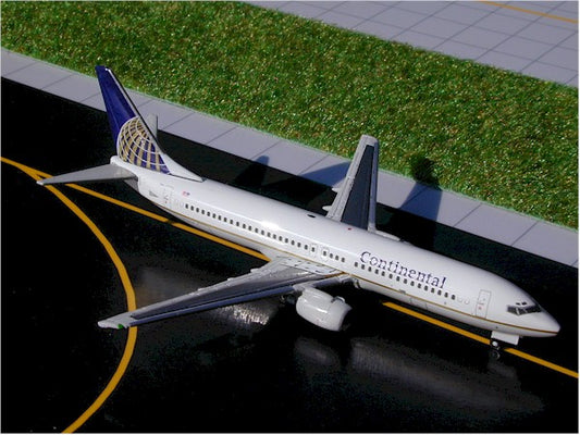 Gemini Jets Continental Airlines Boeing 737-800 N12216 GJCOA122 1:400 Scale