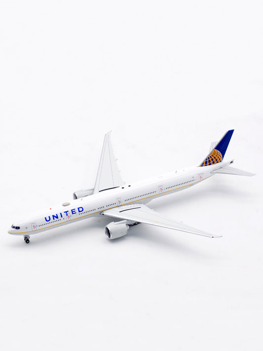 Aviation 400 United Airlines Boeing 777-322ER N2534U AV4179 with stand 1:400 Scale