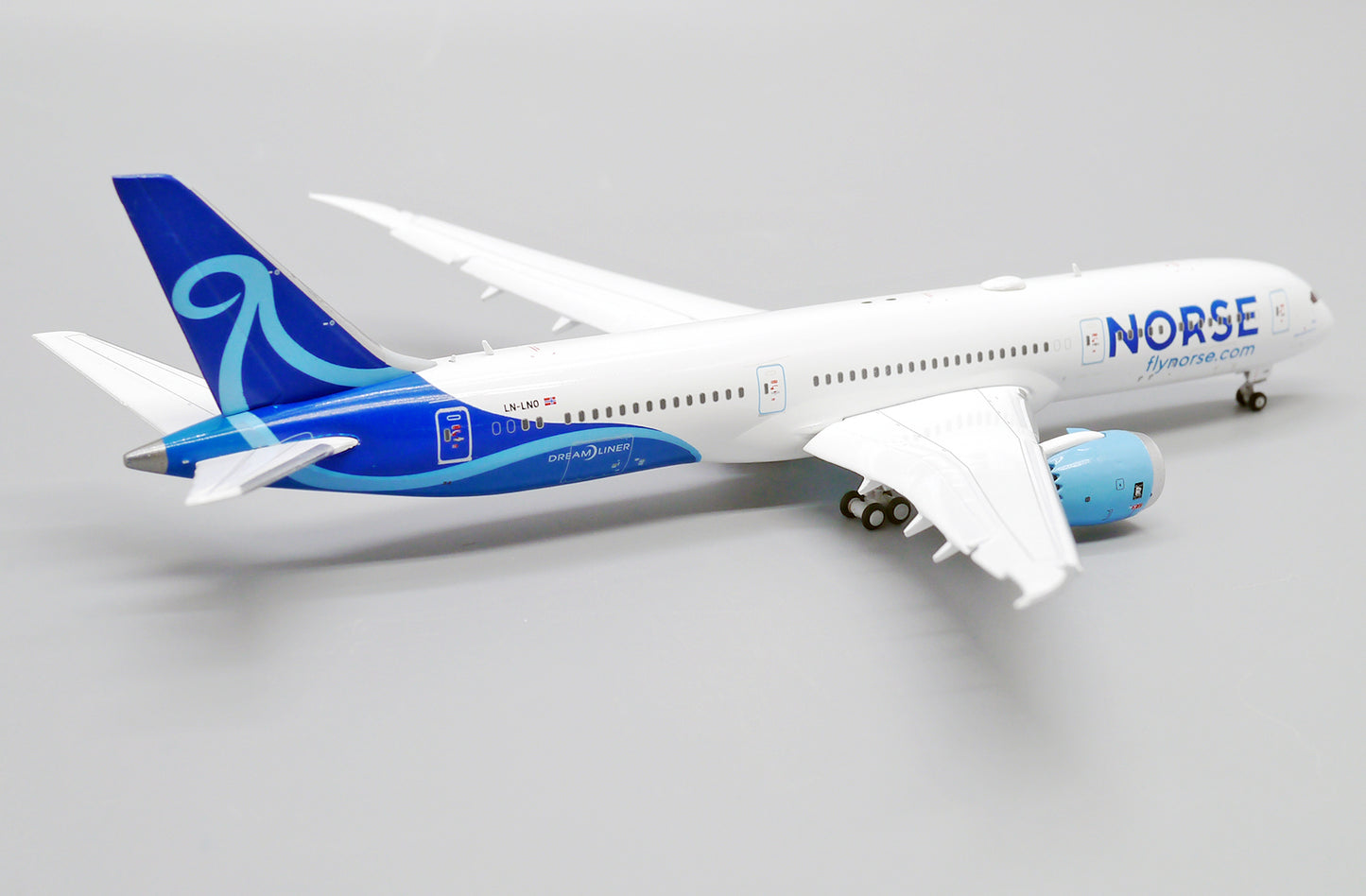 JC Wings 1:400 Norse Atlantic Airways B787-9 Diecast Jet Model LN-LNO Flaps Down.